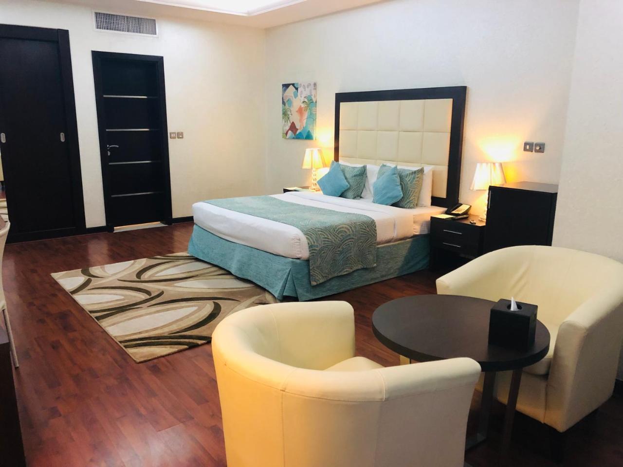 Gokulam Park Doha Hotell Eksteriør bilde